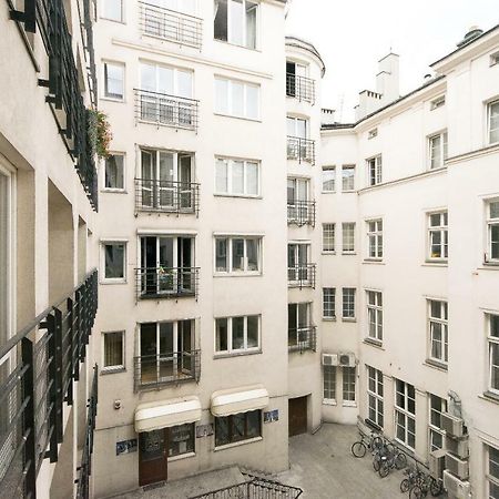 Spacious Apartment In Old Town P4You Pl Cracovia Exterior foto